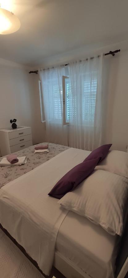 Pahljina Apartments Palit Εξωτερικό φωτογραφία
