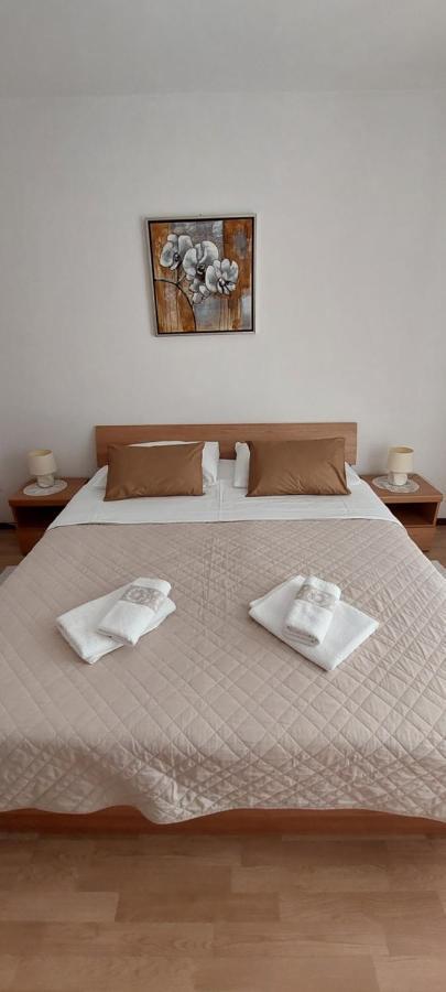 Pahljina Apartments Palit Εξωτερικό φωτογραφία