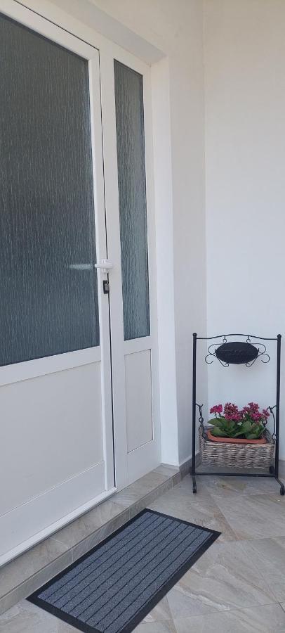 Pahljina Apartments Palit Εξωτερικό φωτογραφία